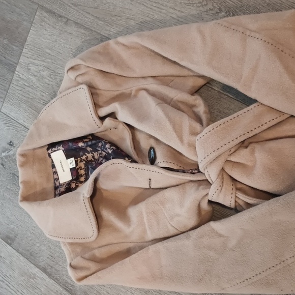 Jacket - Picture 2 of 2